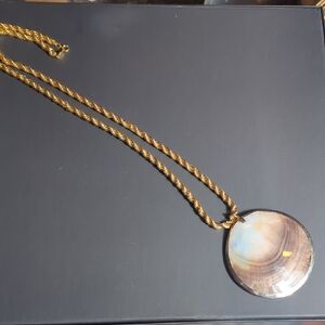 Elegant Gold and Brown Shell Pendant Necklace
